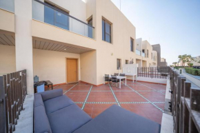 Luxury Villa 3-BR with Patio & Balcony Near Down Town